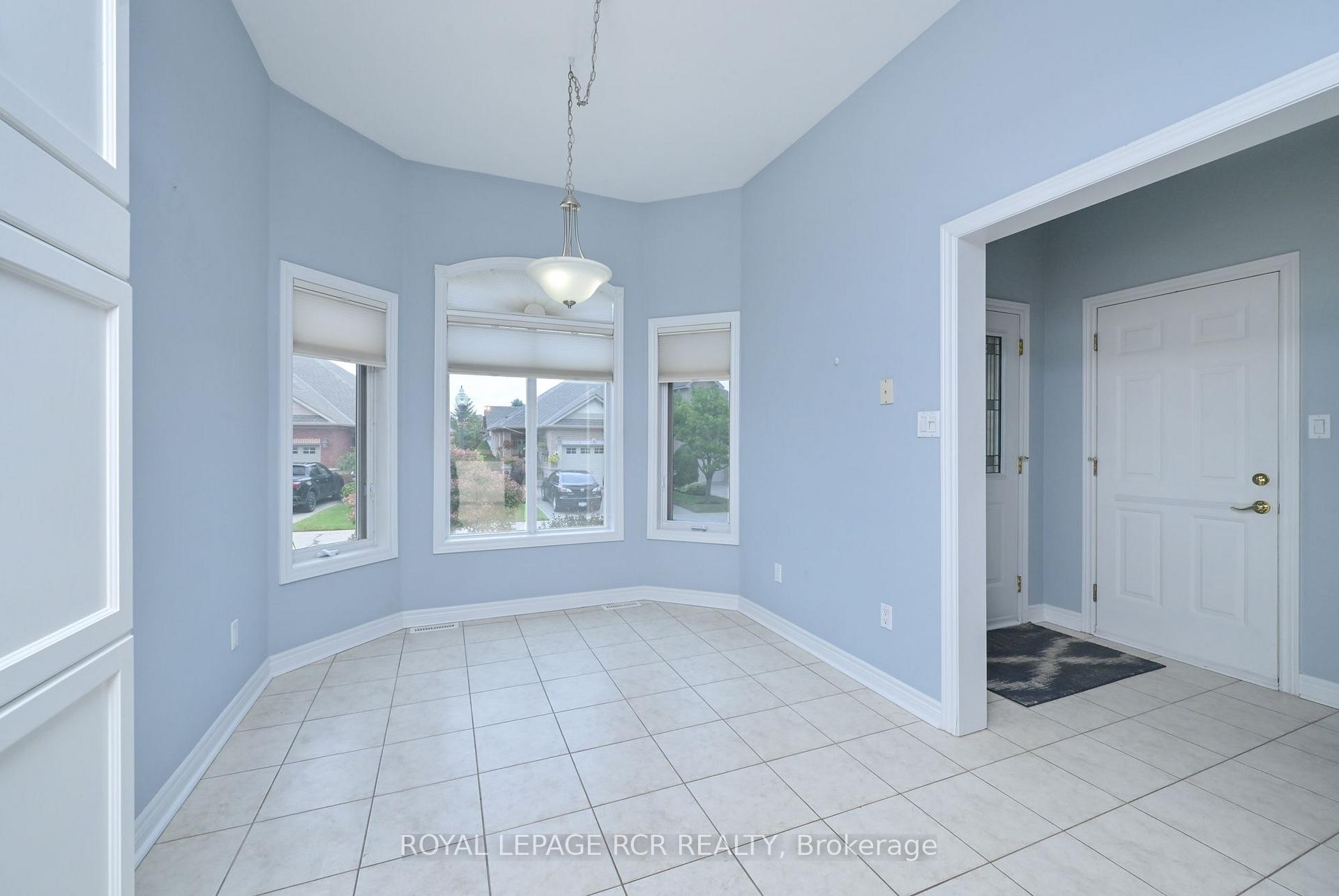 Photo 5 of 6 Artisan Lane, New Tecumseth, Alliston — HOMEH