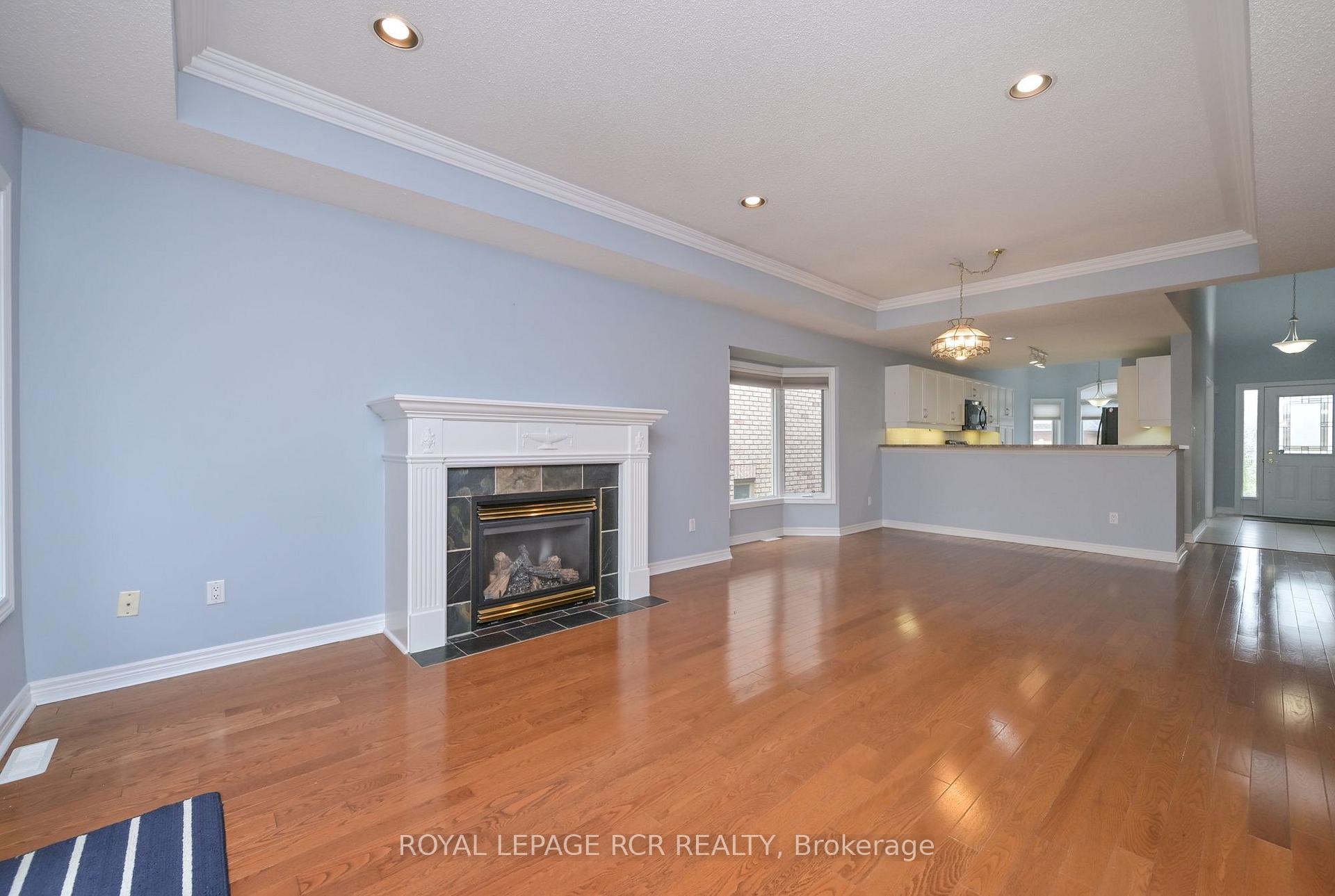 Photo 14 of 6 Artisan Lane, New Tecumseth, Alliston — HOMEH