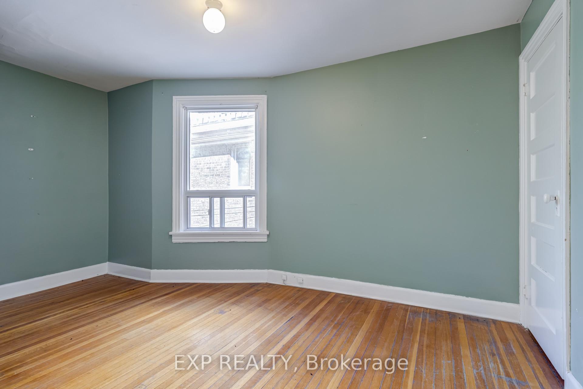 Photo 10 of Unit 2nd & 3rd, 196 Beatrice Street, Toronto, Palmerston-Little Italy — HOMEH