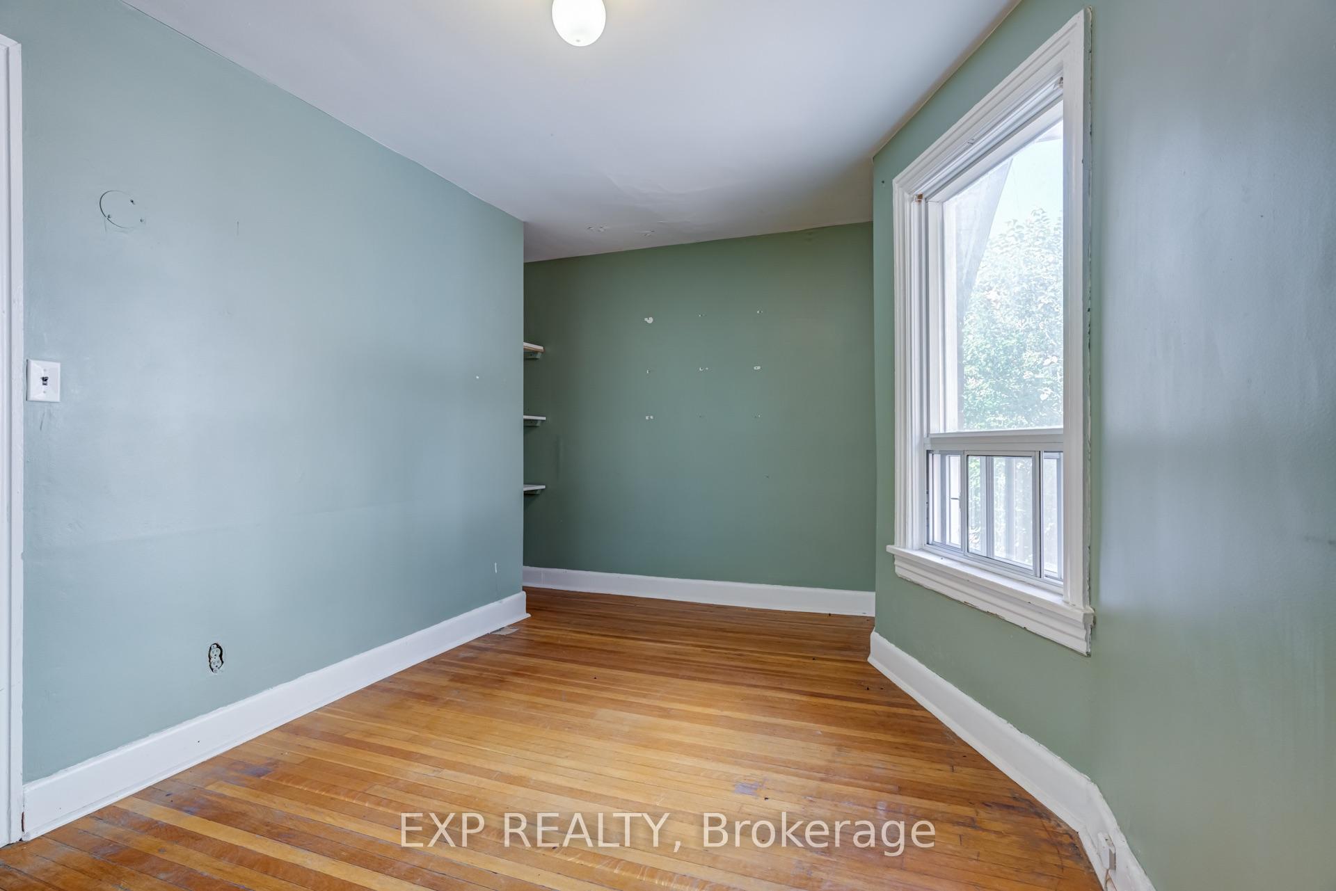 Photo 11 of Unit 2nd & 3rd, 196 Beatrice Street, Toronto, Palmerston-Little Italy — HOMEH
