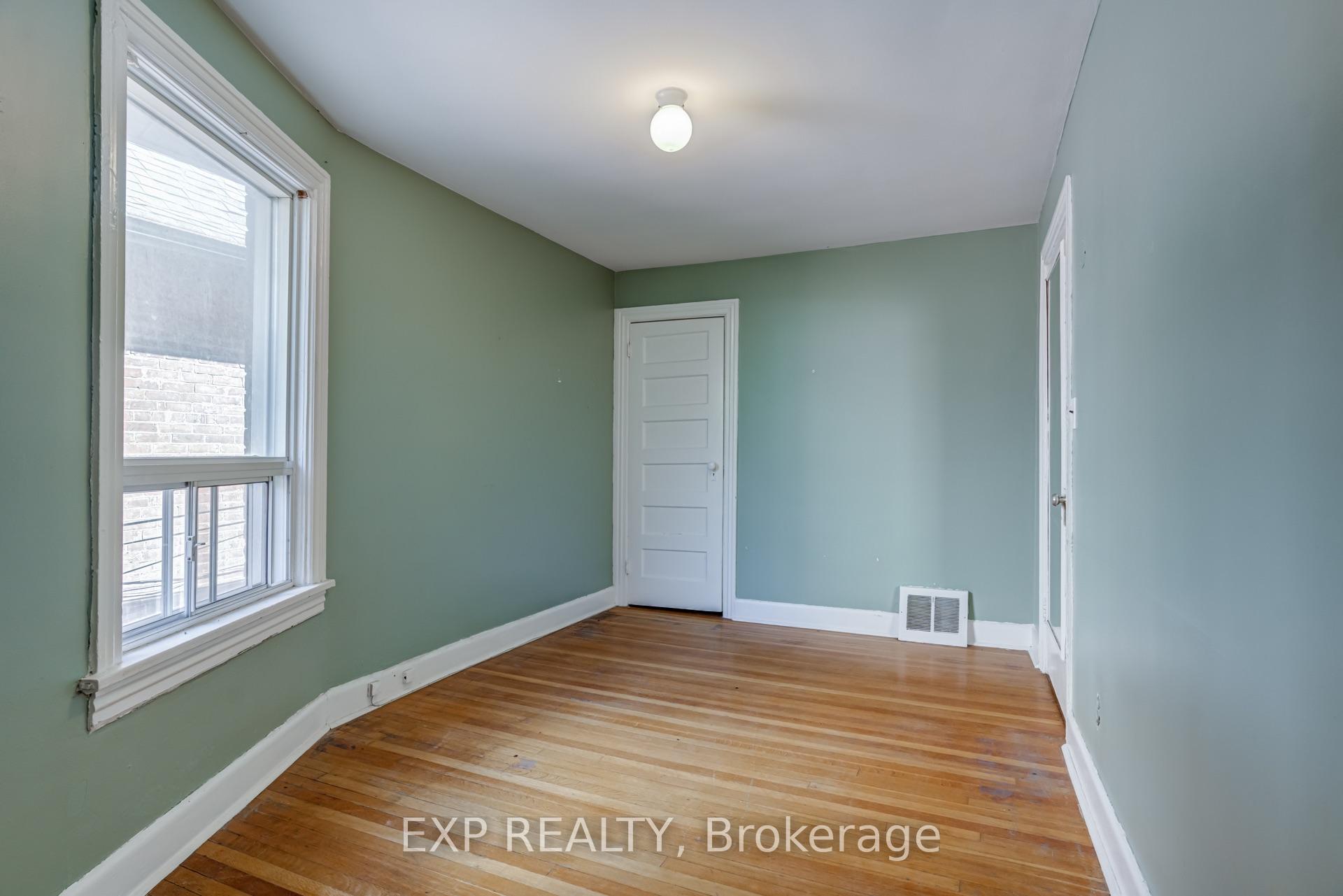 Photo 12 of Unit 2nd & 3rd, 196 Beatrice Street, Toronto, Palmerston-Little Italy — HOMEH