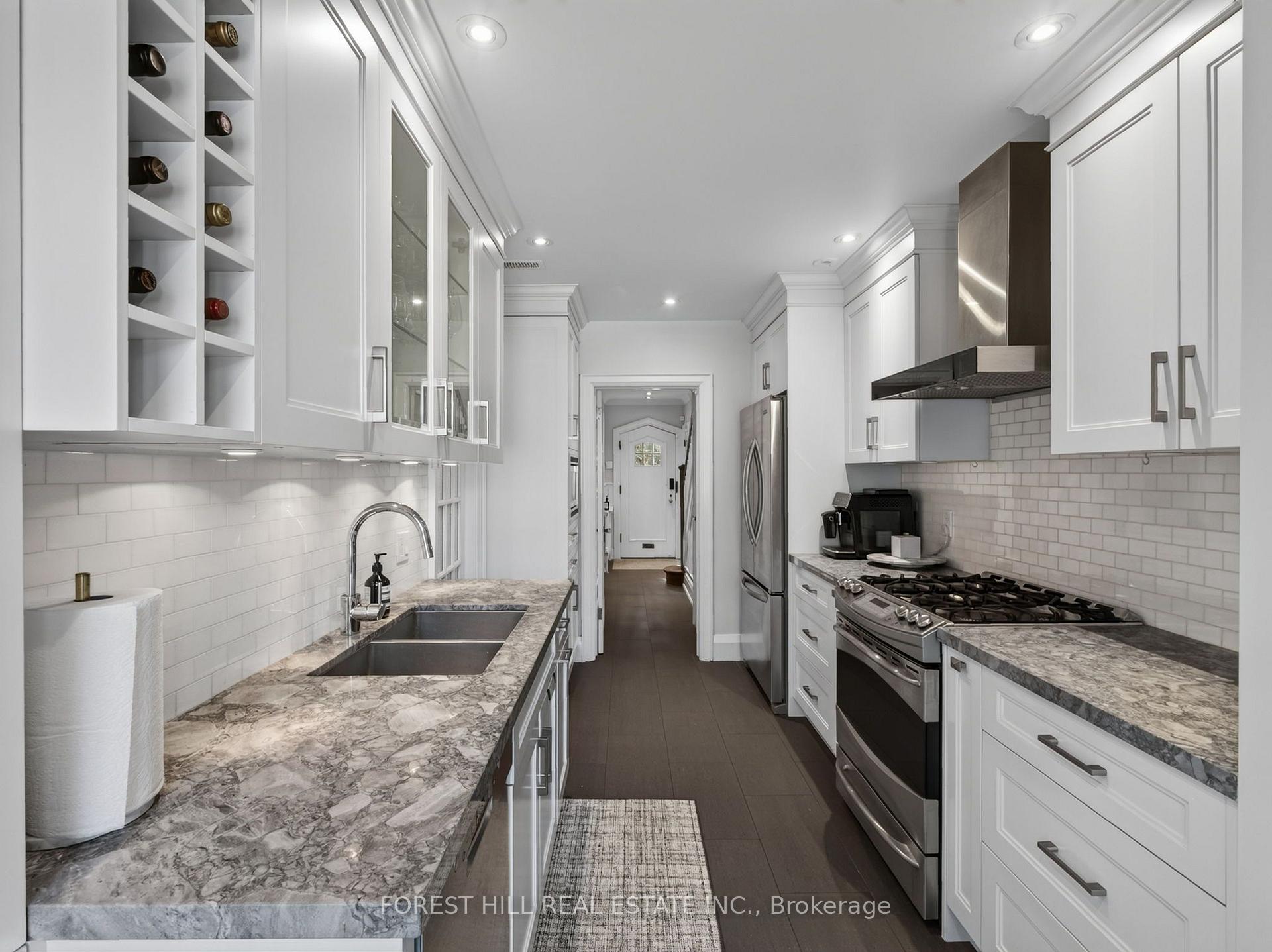 Photo 12 of 25 Castlewood Road, Toronto, Lawrence Park South — HOMEH