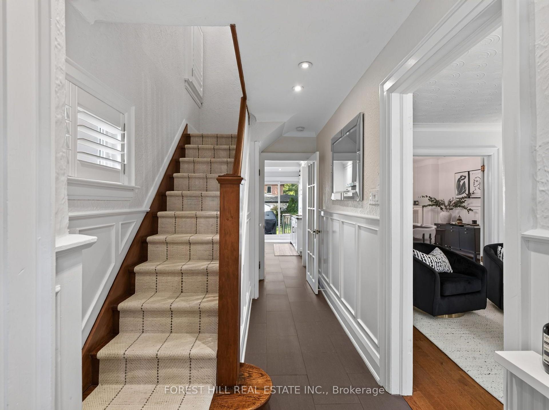 Photo 14 of 25 Castlewood Road, Toronto, Lawrence Park South — HOMEH