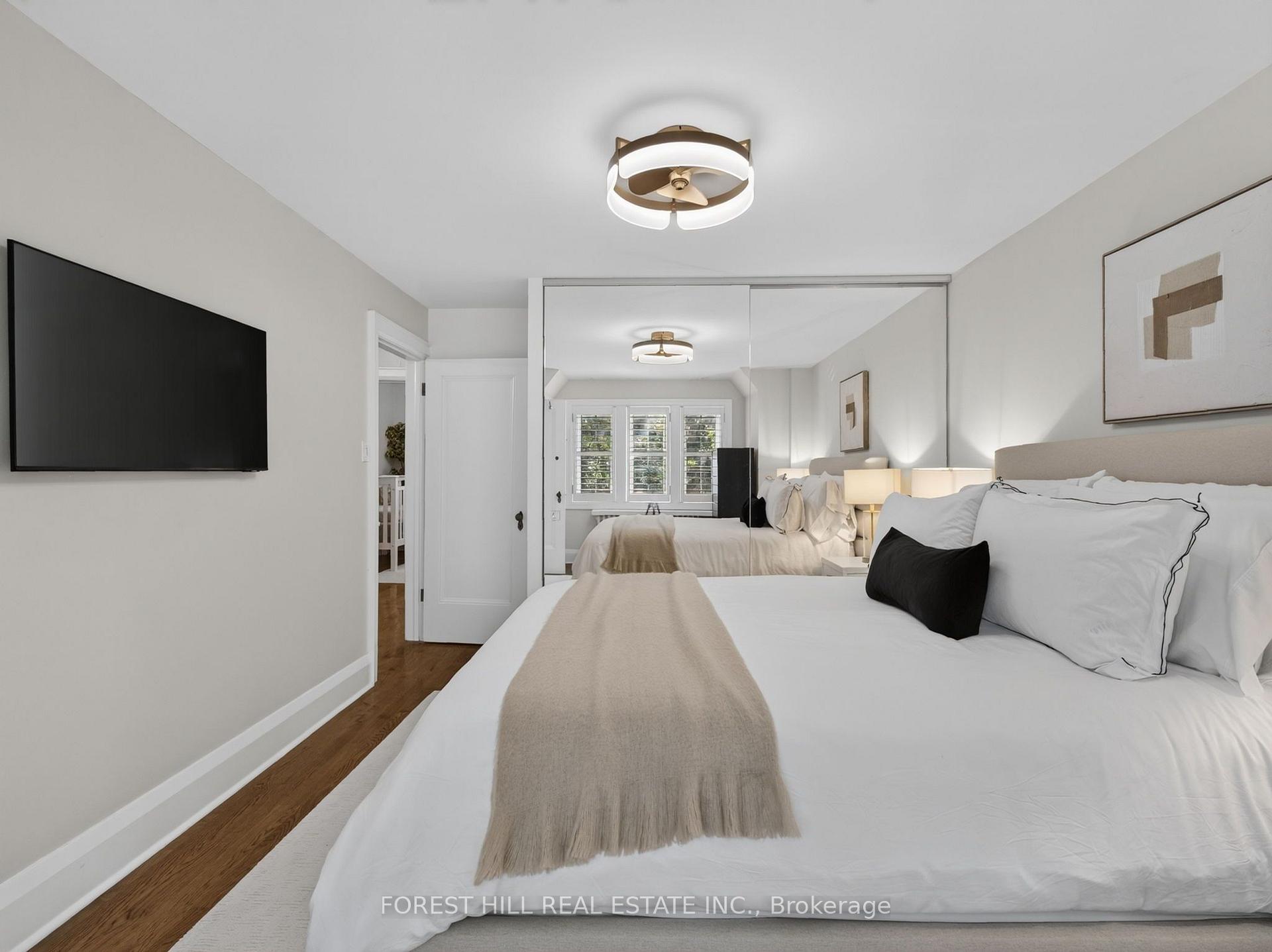 Photo 16 of 25 Castlewood Road, Toronto, Lawrence Park South — HOMEH