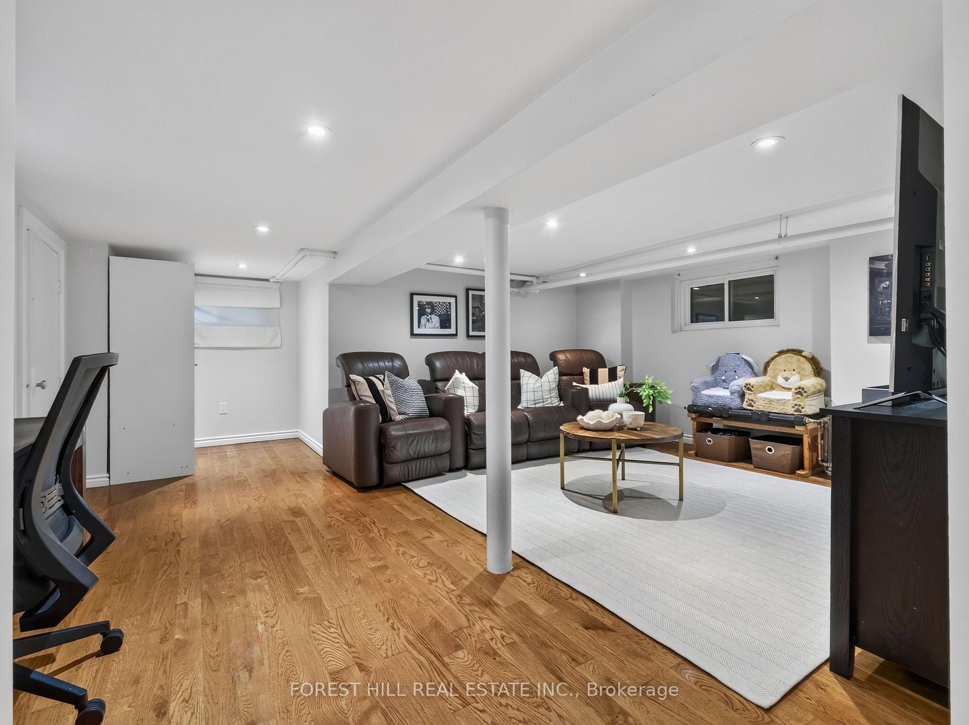Photo 24 of 25 Castlewood Road, Toronto, Lawrence Park South — HOMEH