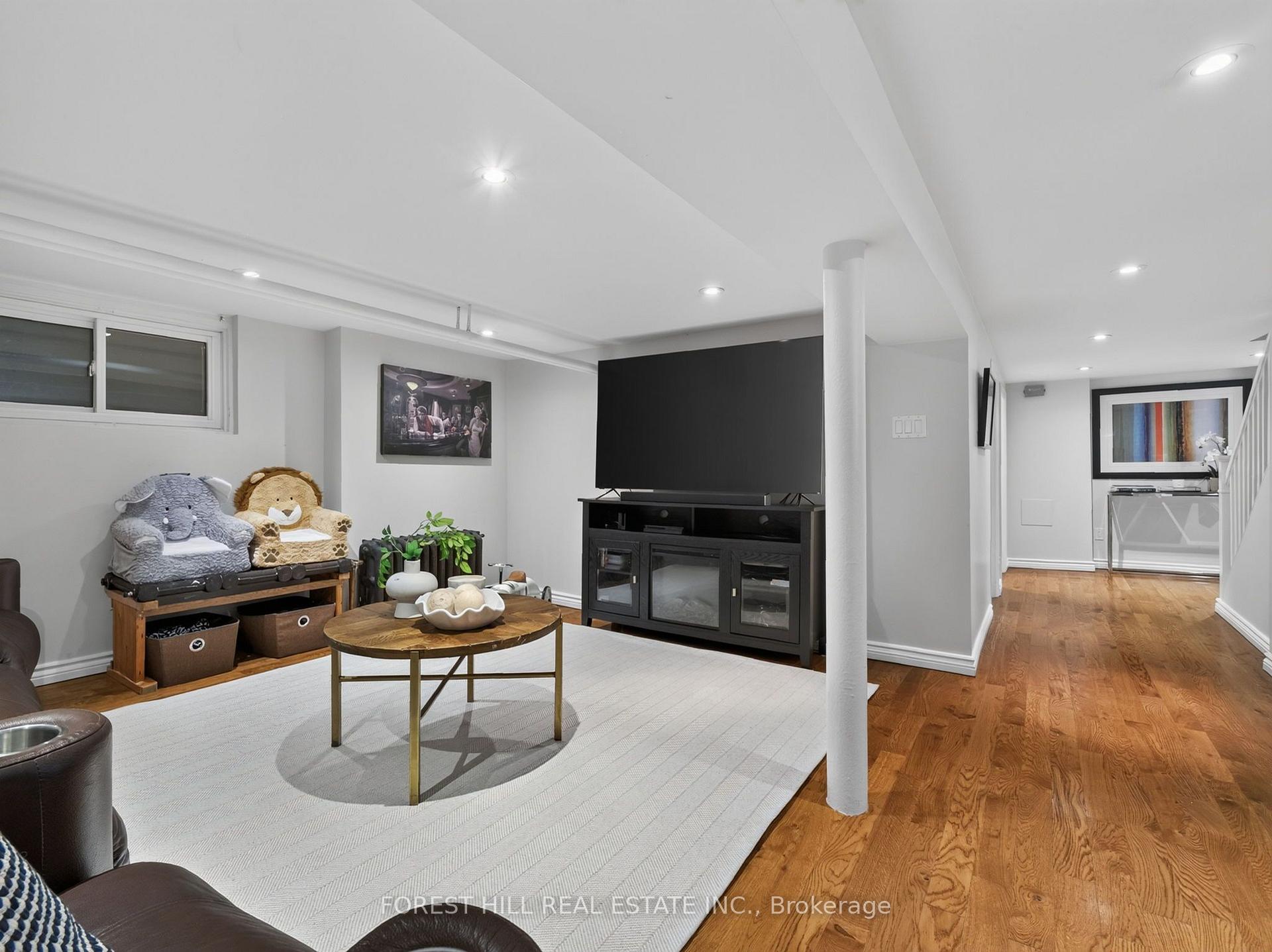 Photo 25 of 25 Castlewood Road, Toronto, Lawrence Park South — HOMEH