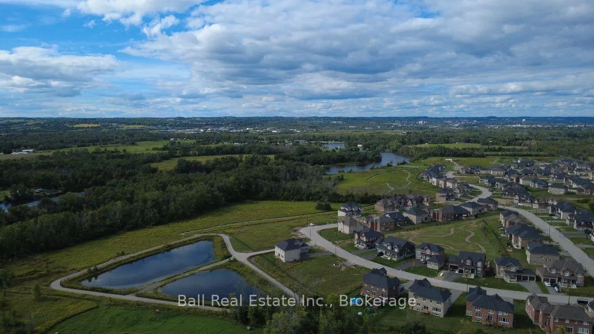 Photo 4 of 76 Golden Meadows Drive, Otonabee-South Monaghan — HOMEH