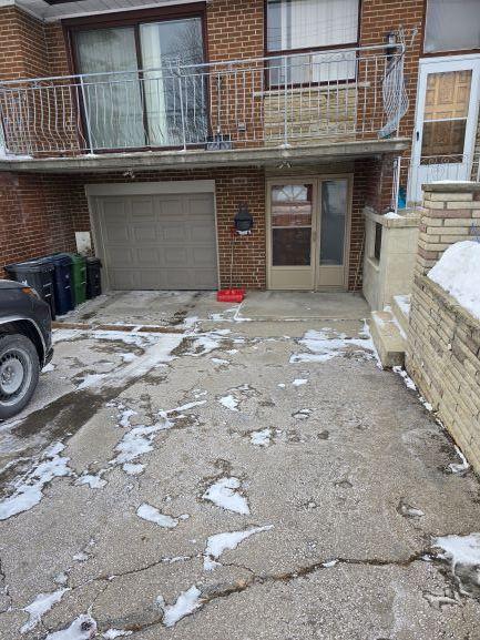 Photo 2 of 12 Bamford Crescent, North York, Black Creek — HOMEH