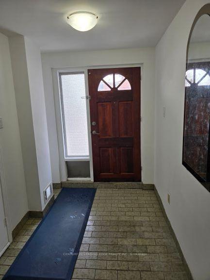Photo 6 of 12 Bamford Crescent, North York, Black Creek — HOMEH