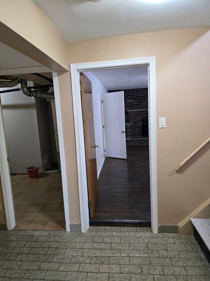 Photo 10 of 12 Bamford Crescent, North York, Black Creek — HOMEH