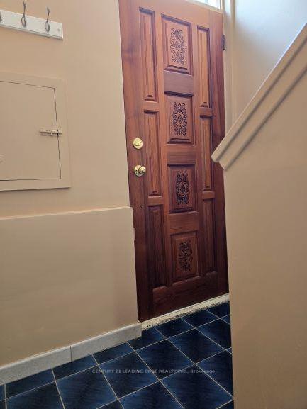 Photo 12 of 12 Bamford Crescent, North York, Black Creek — HOMEH