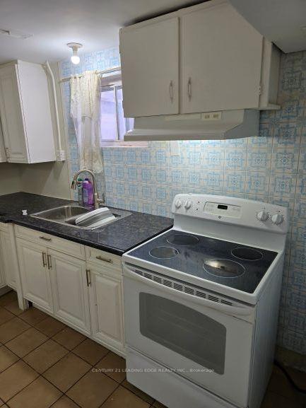 Photo 26 of 12 Bamford Crescent, North York, Black Creek — HOMEH