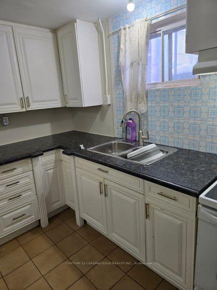 Photo 27 of 12 Bamford Crescent, North York, Black Creek — HOMEH