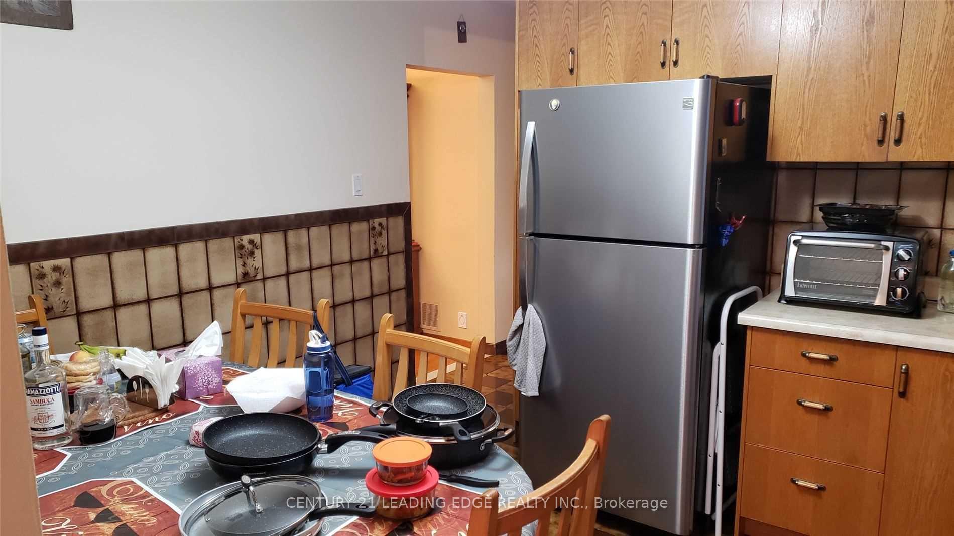 Photo 38 of 12 Bamford Crescent, North York, Black Creek — HOMEH