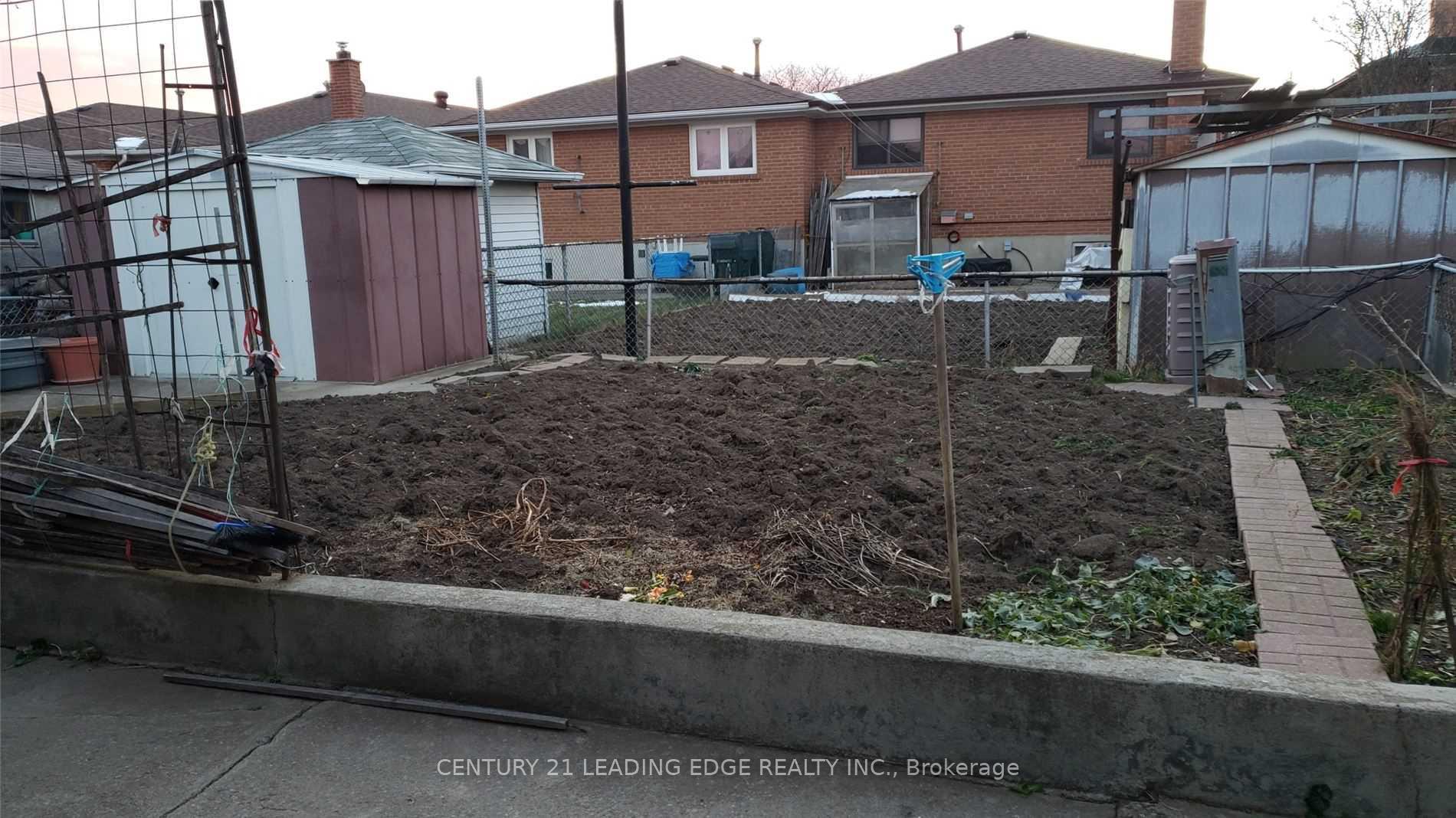 Photo 49 of 12 Bamford Crescent, North York, Black Creek — HOMEH