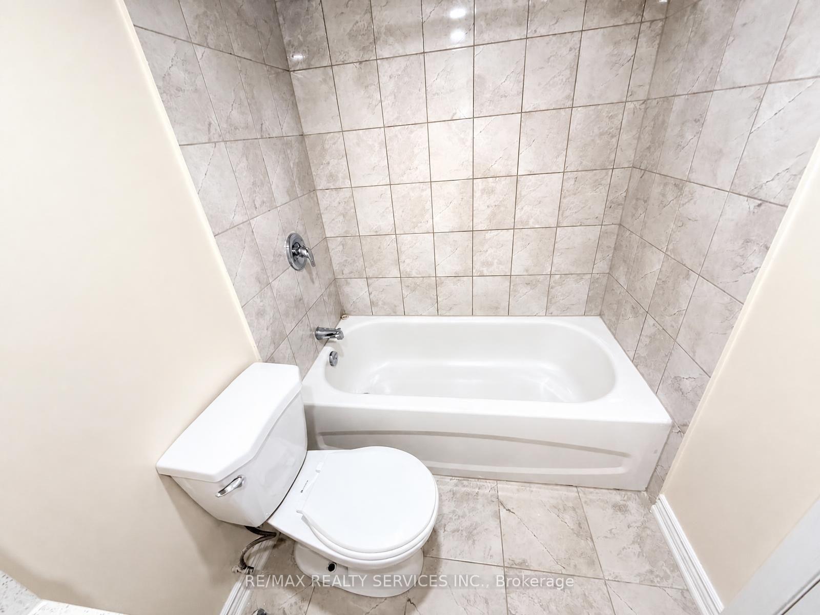 Photo 13 of Unit Basement, 347 Edenbrook Hill Drive, Brampton, Fletcher's Meadow — HOMEH