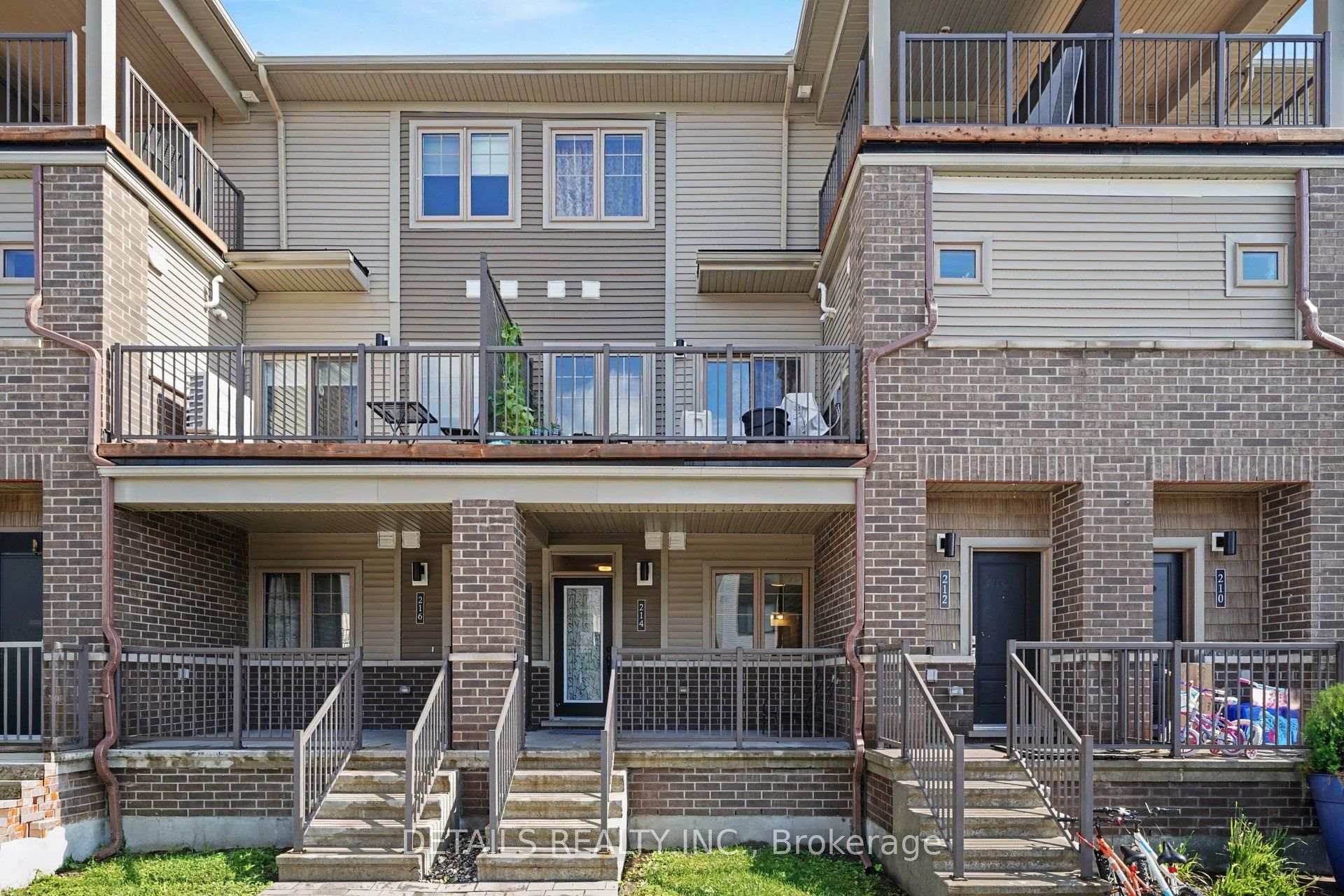 Photo 2 of 214 Anyolite Private, Ottawa, Barrhaven - Heritage Park — HOMEH