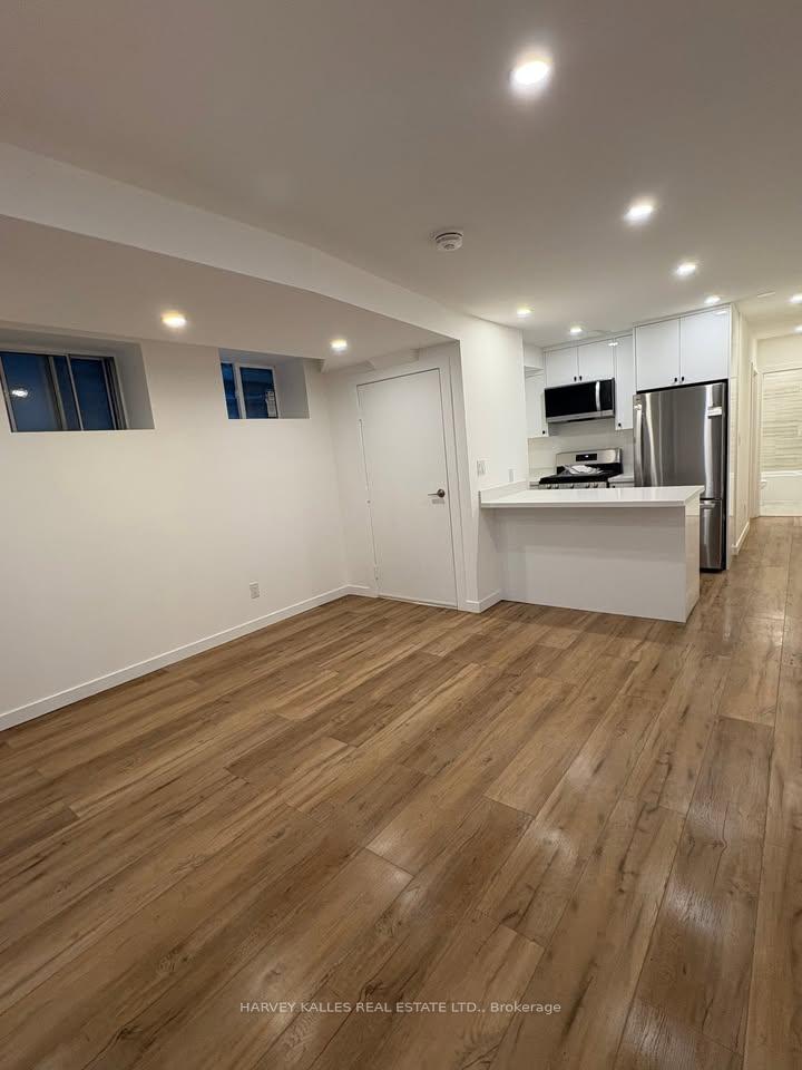 Photo 2 of Unit Lower, 557 Crawford Street, Toronto, Palmerston-Little Italy — HOMEH