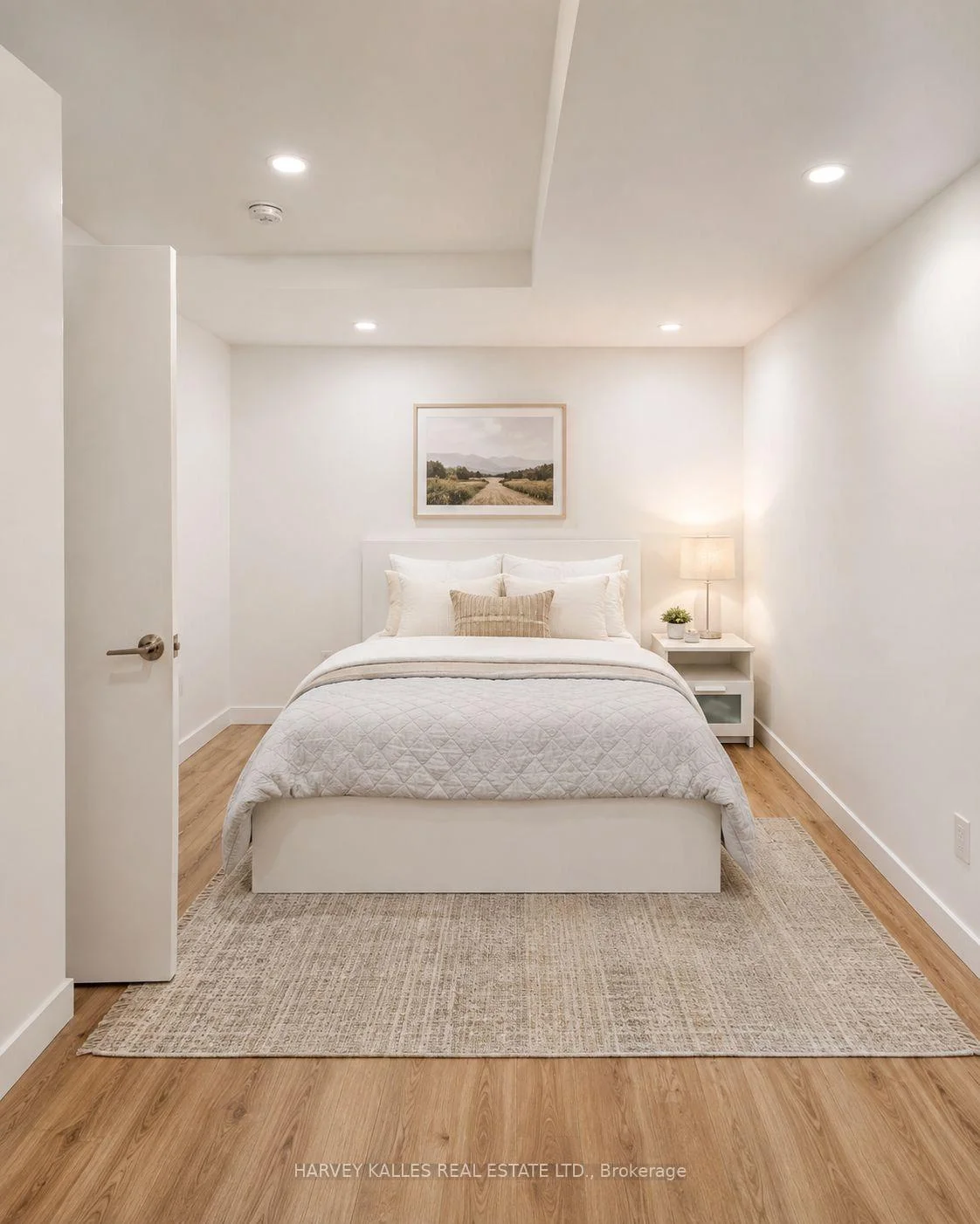 Photo 11 of Unit Lower, 557 Crawford Street, Toronto, Palmerston-Little Italy — HOMEH