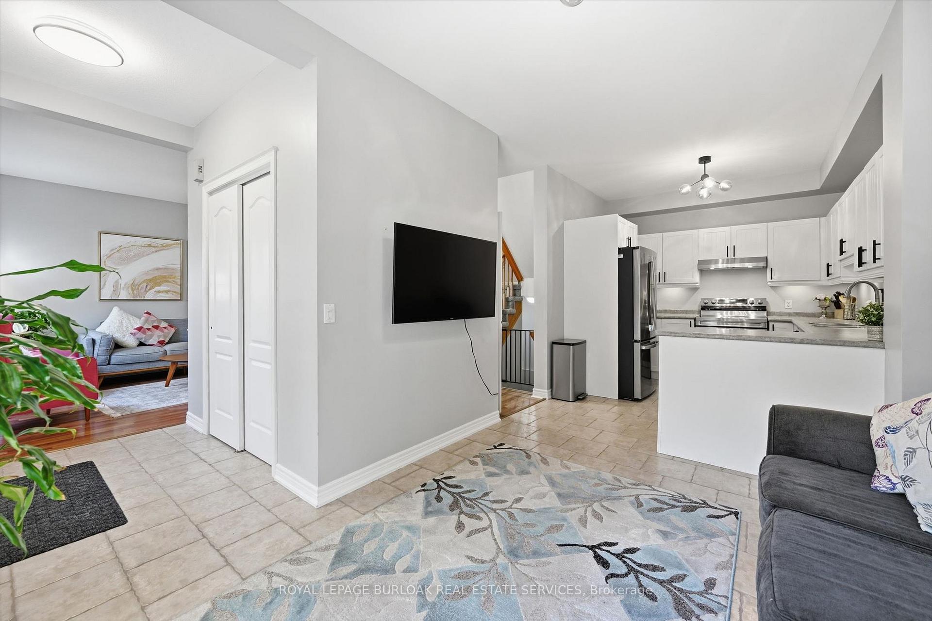 Photo 17 of Unit 35, 1085 Harrogate Drive, Hamilton, Meadowlands — HOMEH