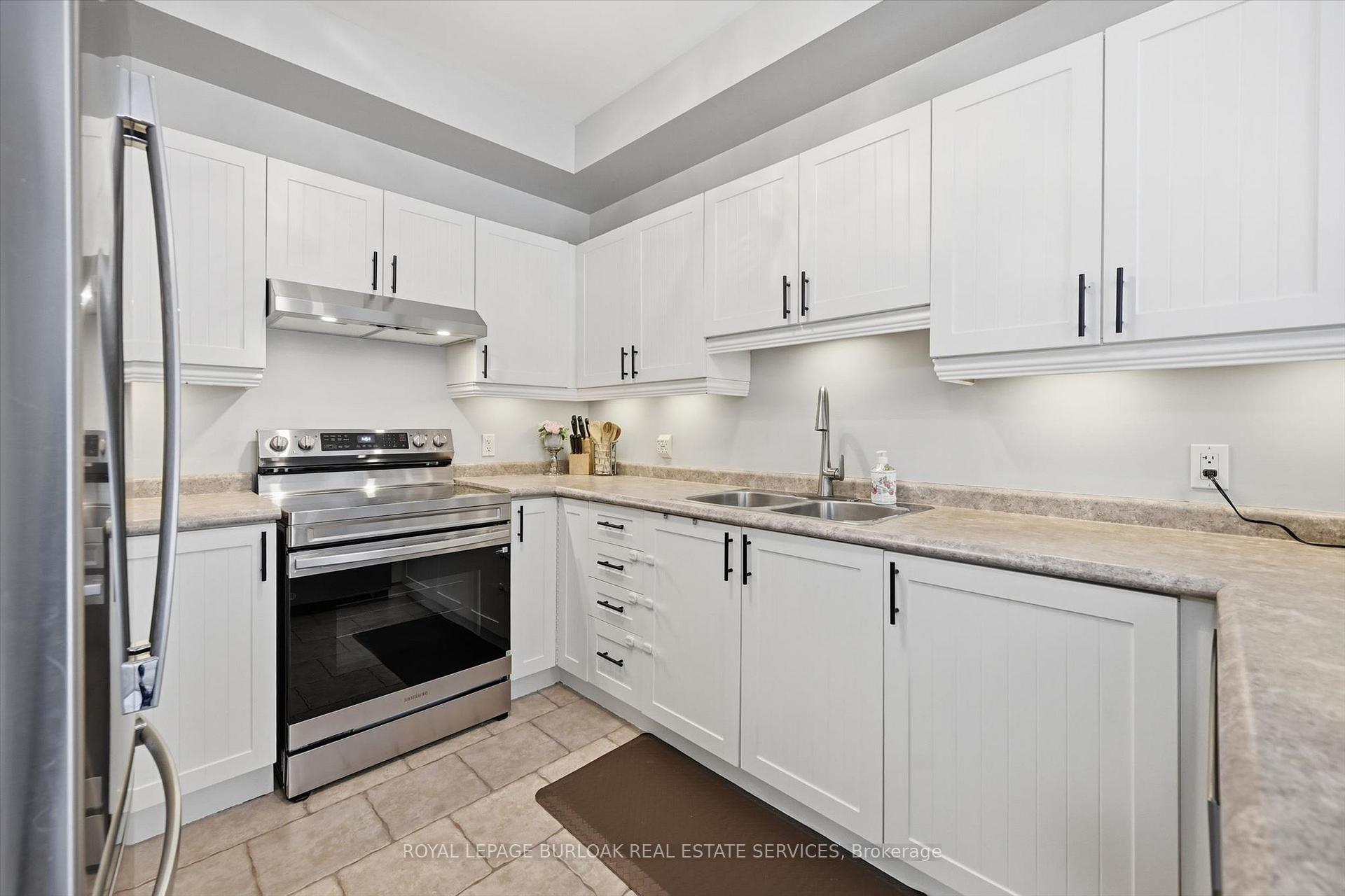 Photo 18 of Unit 35, 1085 Harrogate Drive, Hamilton, Meadowlands — HOMEH