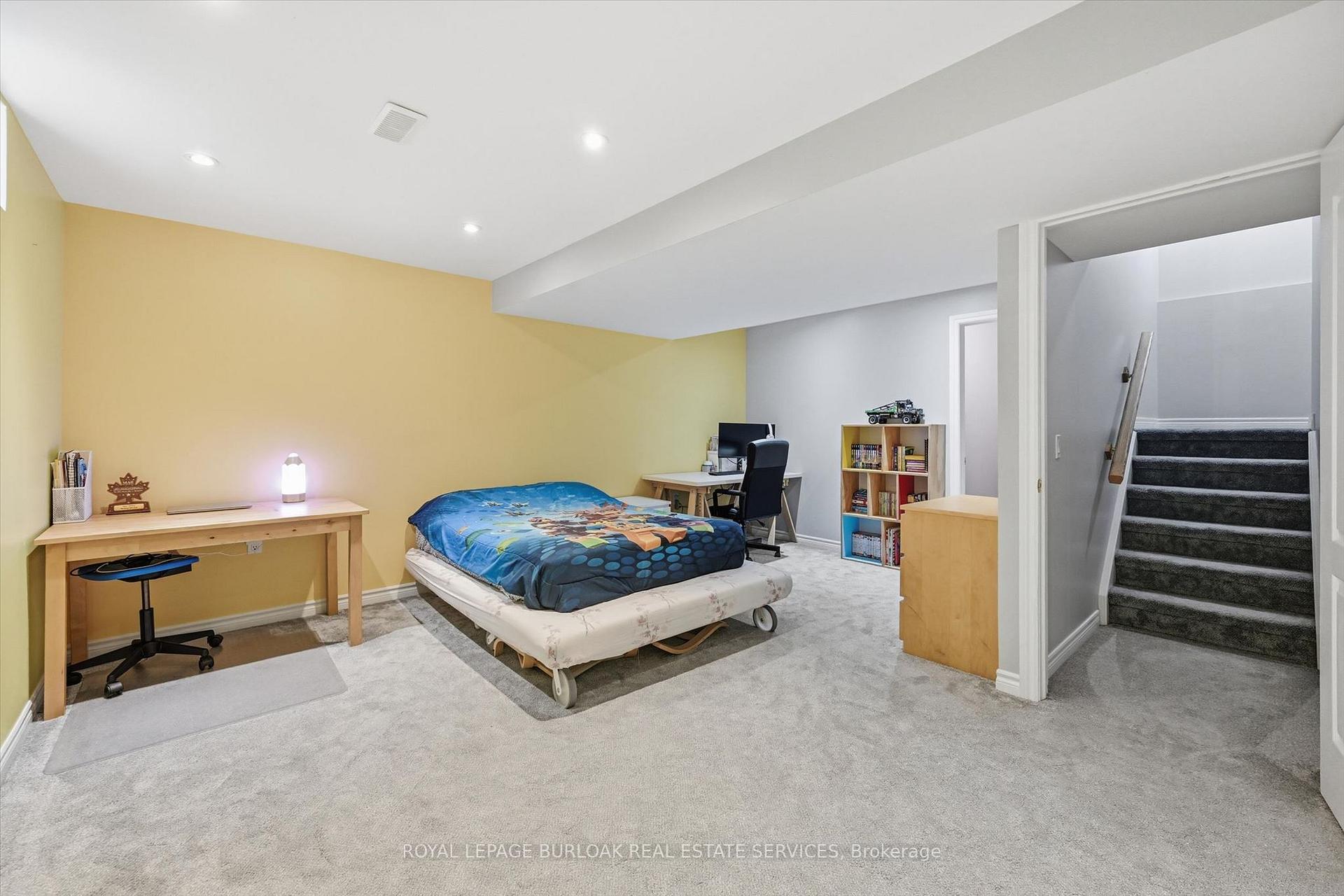 Photo 34 of Unit 35, 1085 Harrogate Drive, Hamilton, Meadowlands — HOMEH