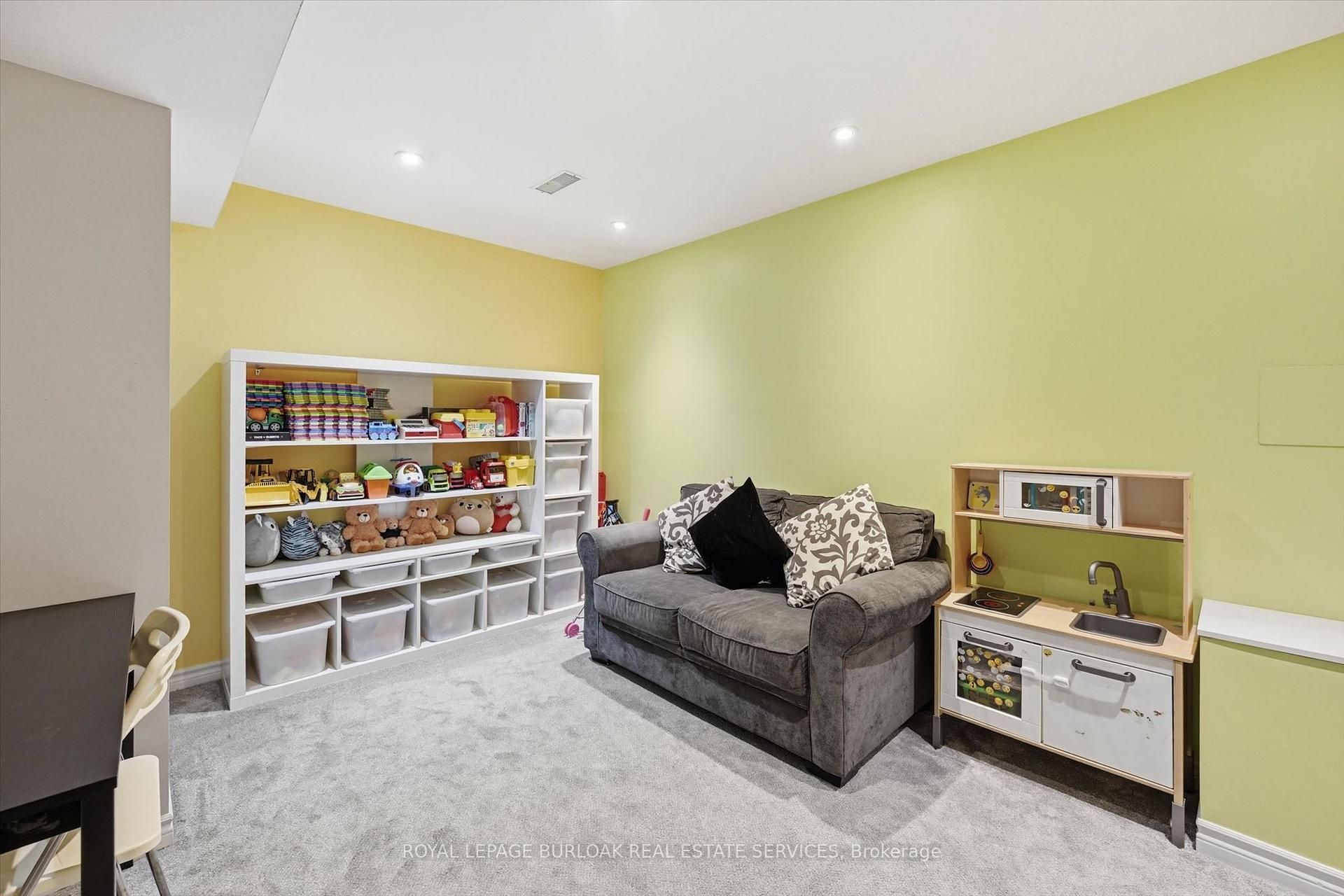 Photo 38 of Unit 35, 1085 Harrogate Drive, Hamilton, Meadowlands — HOMEH