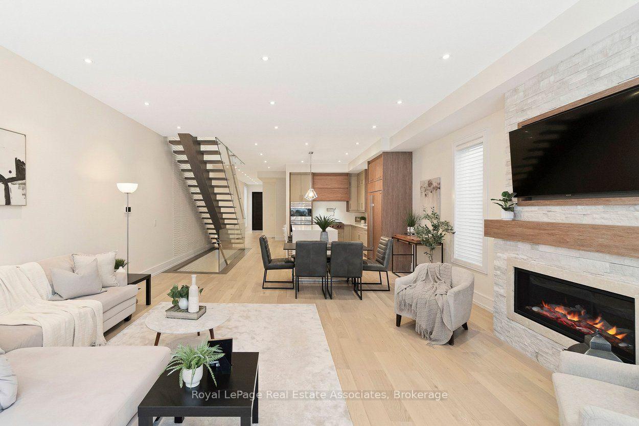 Photo 12 of 63 Troy Street, Mississauga, Mineola — HOMEH