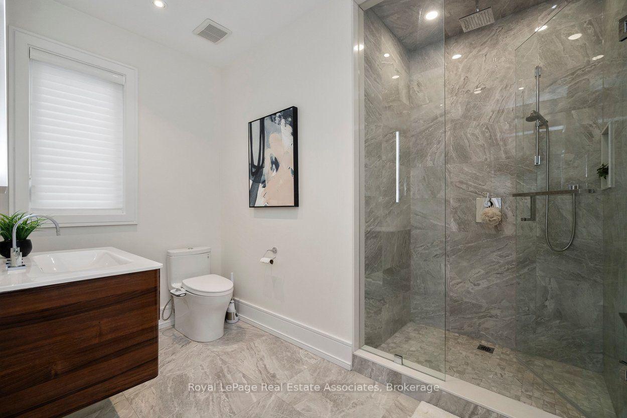 Photo 27 of 63 Troy Street, Mississauga, Mineola — HOMEH