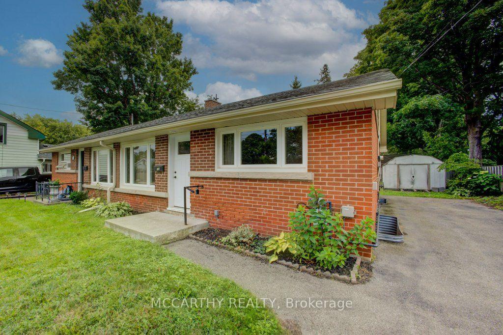 Photo 5 of 20 Sarah Street, Orangeville — HOMEH