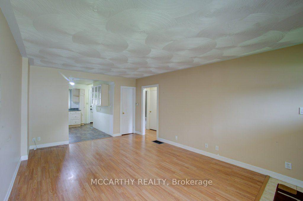 Photo 7 of 20 Sarah Street, Orangeville — HOMEH