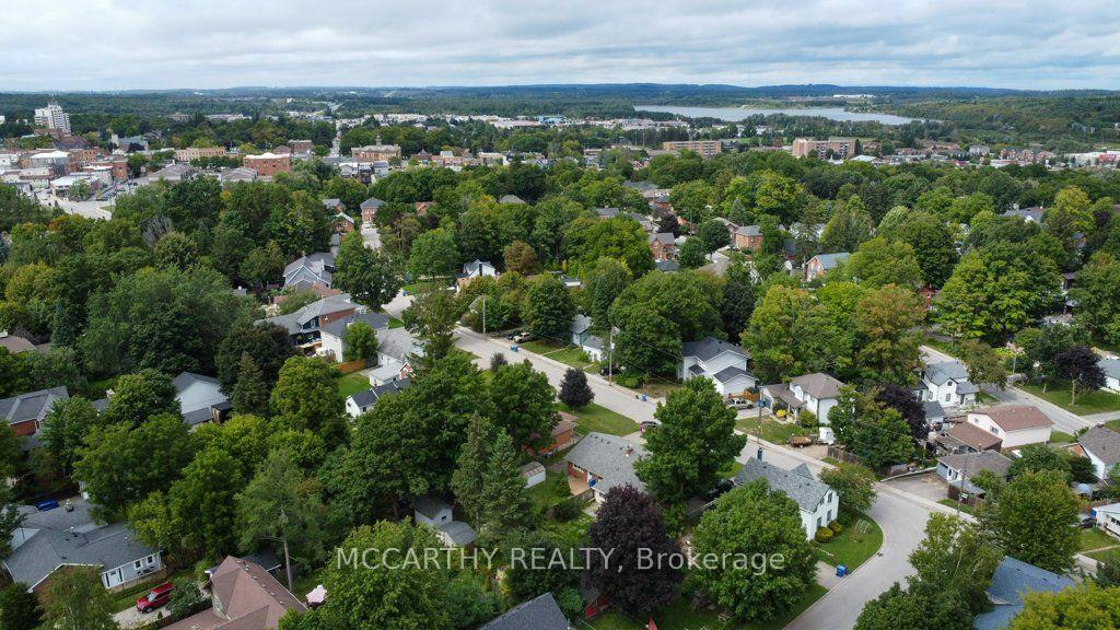 Photo 36 of 20 Sarah Street, Orangeville — HOMEH