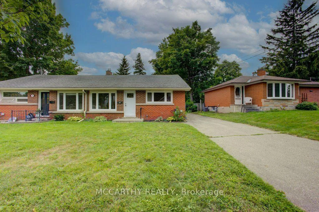 Photo 3 of 20 Sarah Street, Orangeville — HOMEH