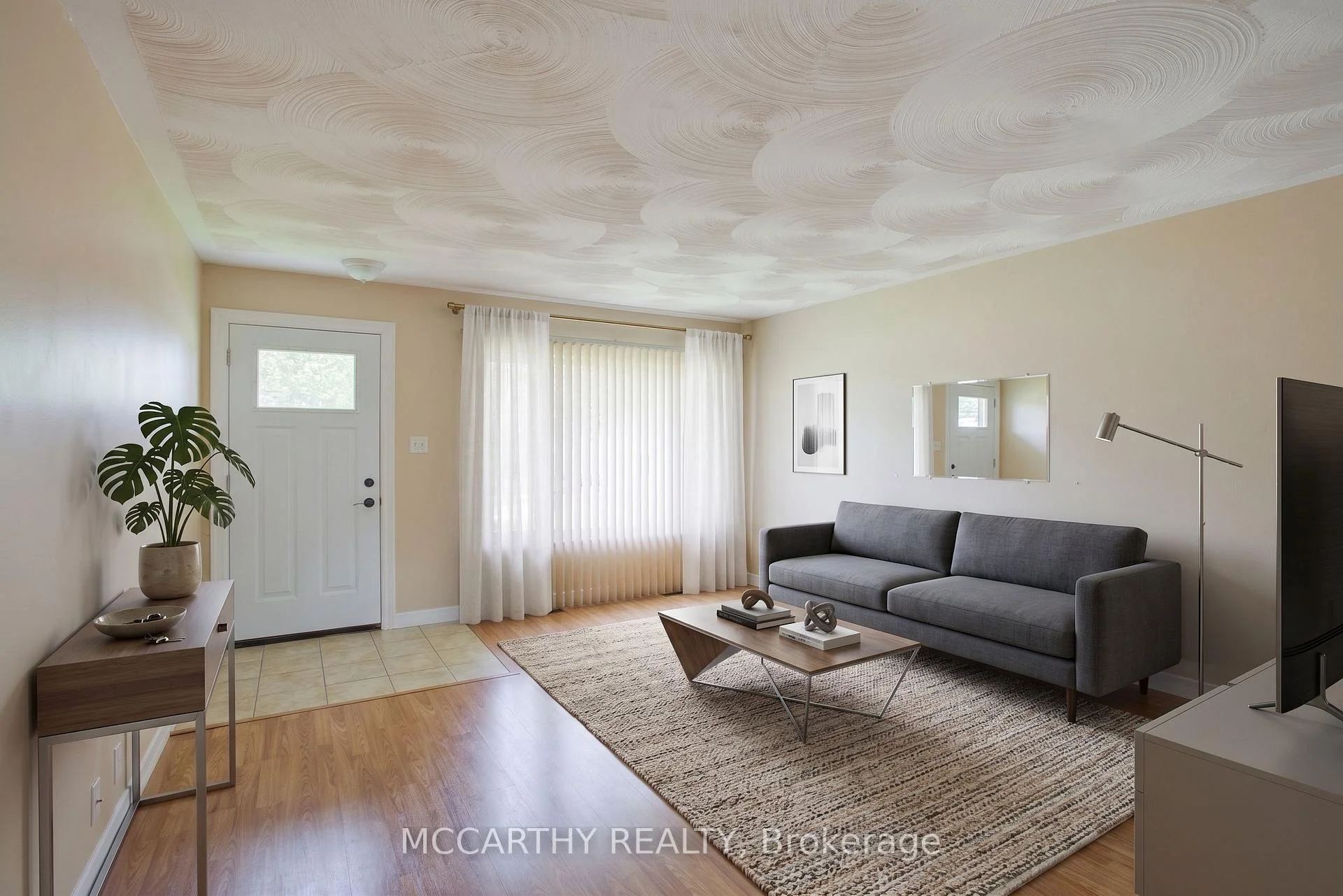 Photo 8 of 20 Sarah Street, Orangeville — HOMEH