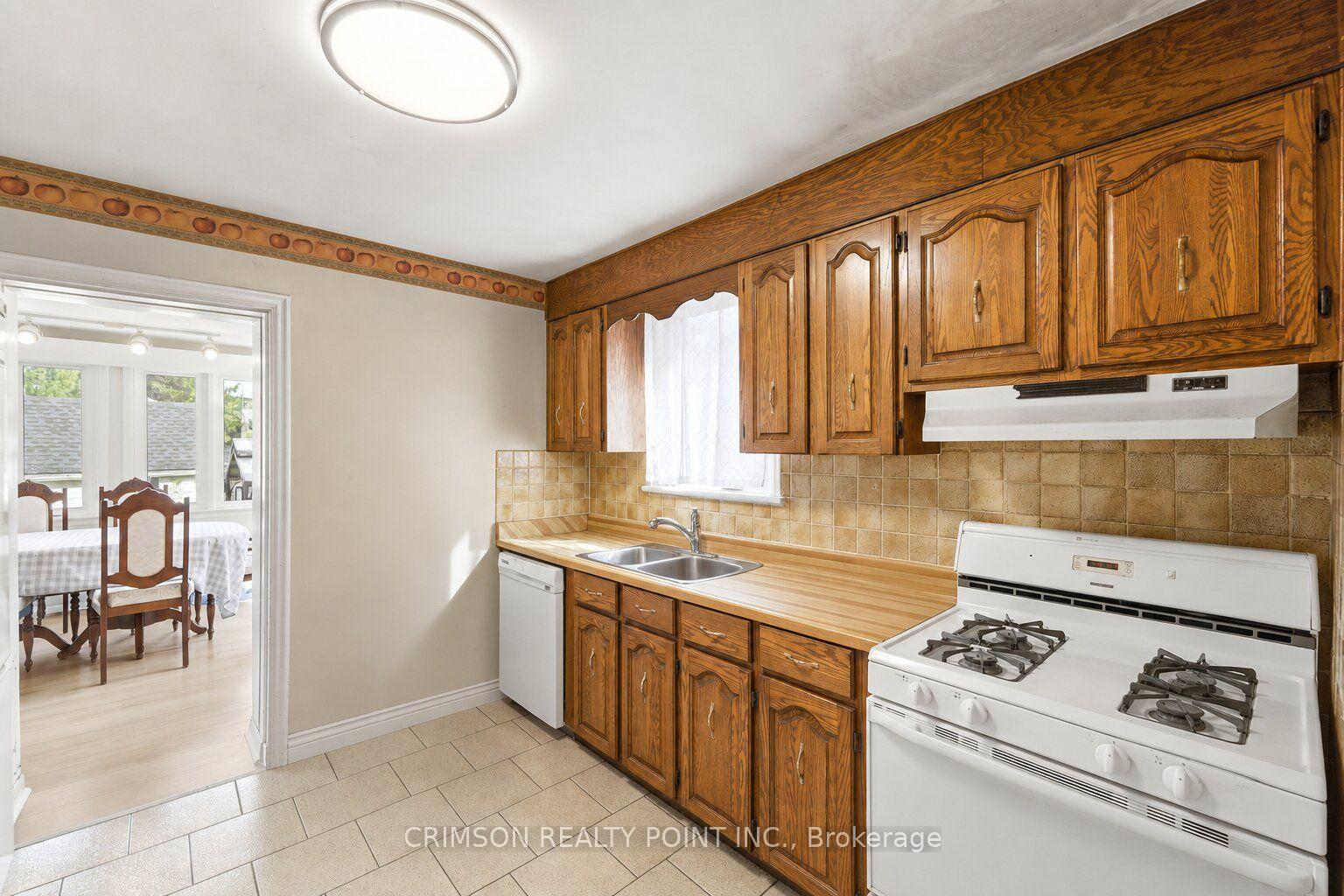 Photo 5 of 119 Rodgers Road, Hamilton, Bartonville — HOMEH