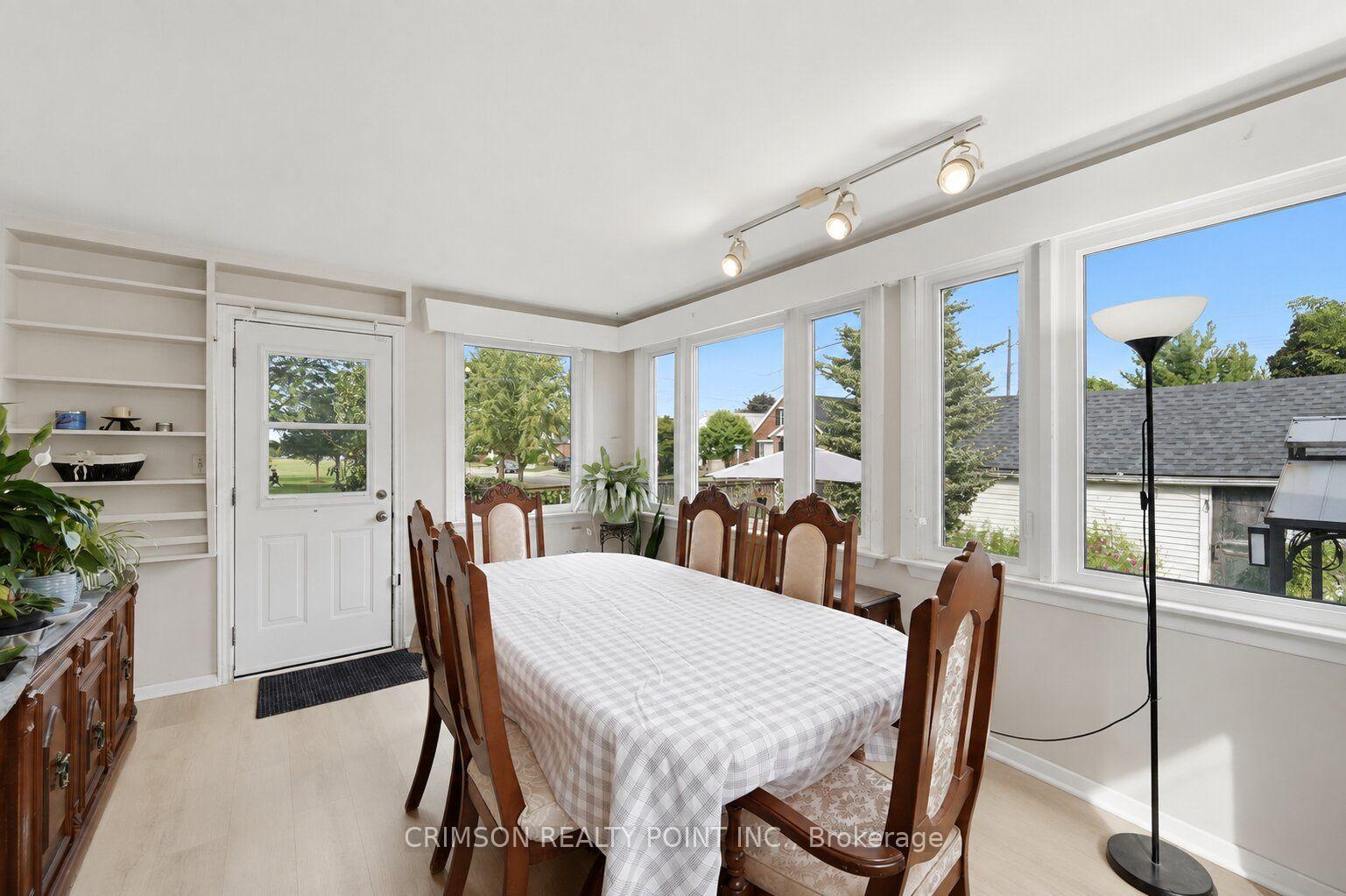 Photo 9 of 119 Rodgers Road, Hamilton, Bartonville — HOMEH