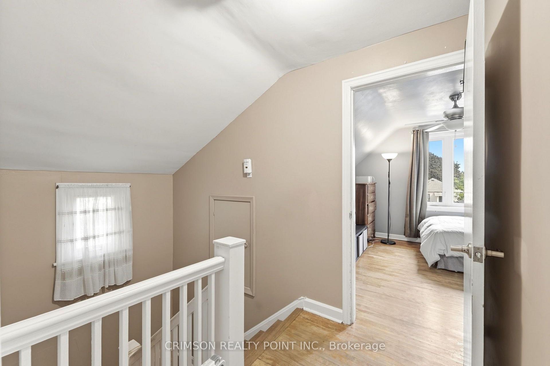 Photo 12 of 119 Rodgers Road, Hamilton, Bartonville — HOMEH