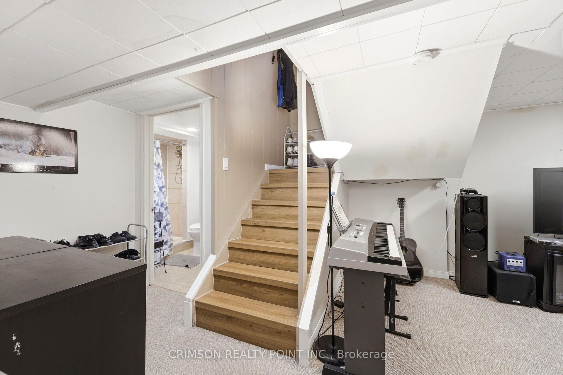 Photo 19 of 119 Rodgers Road, Hamilton, Bartonville — HOMEH