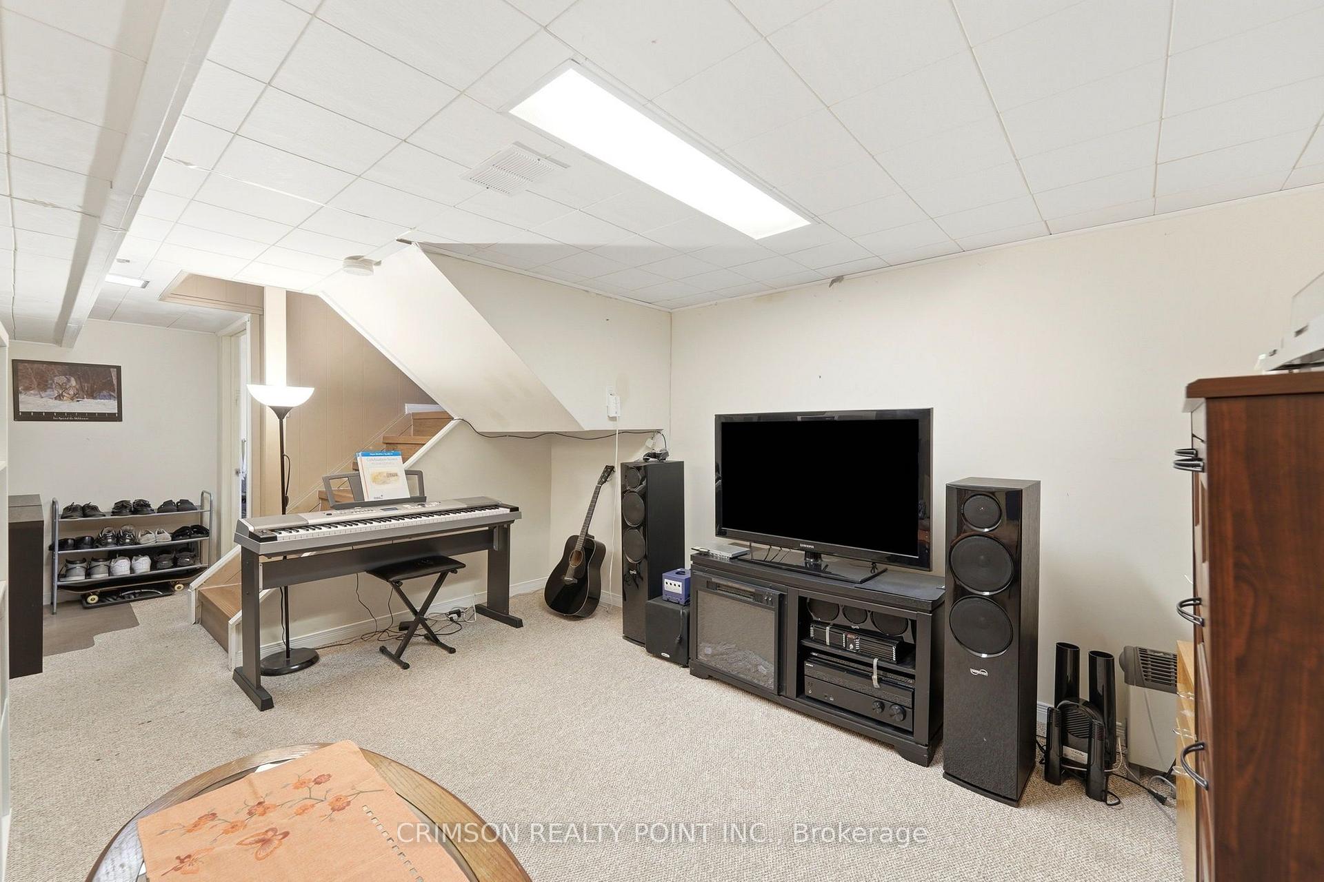 Photo 20 of 119 Rodgers Road, Hamilton, Bartonville — HOMEH