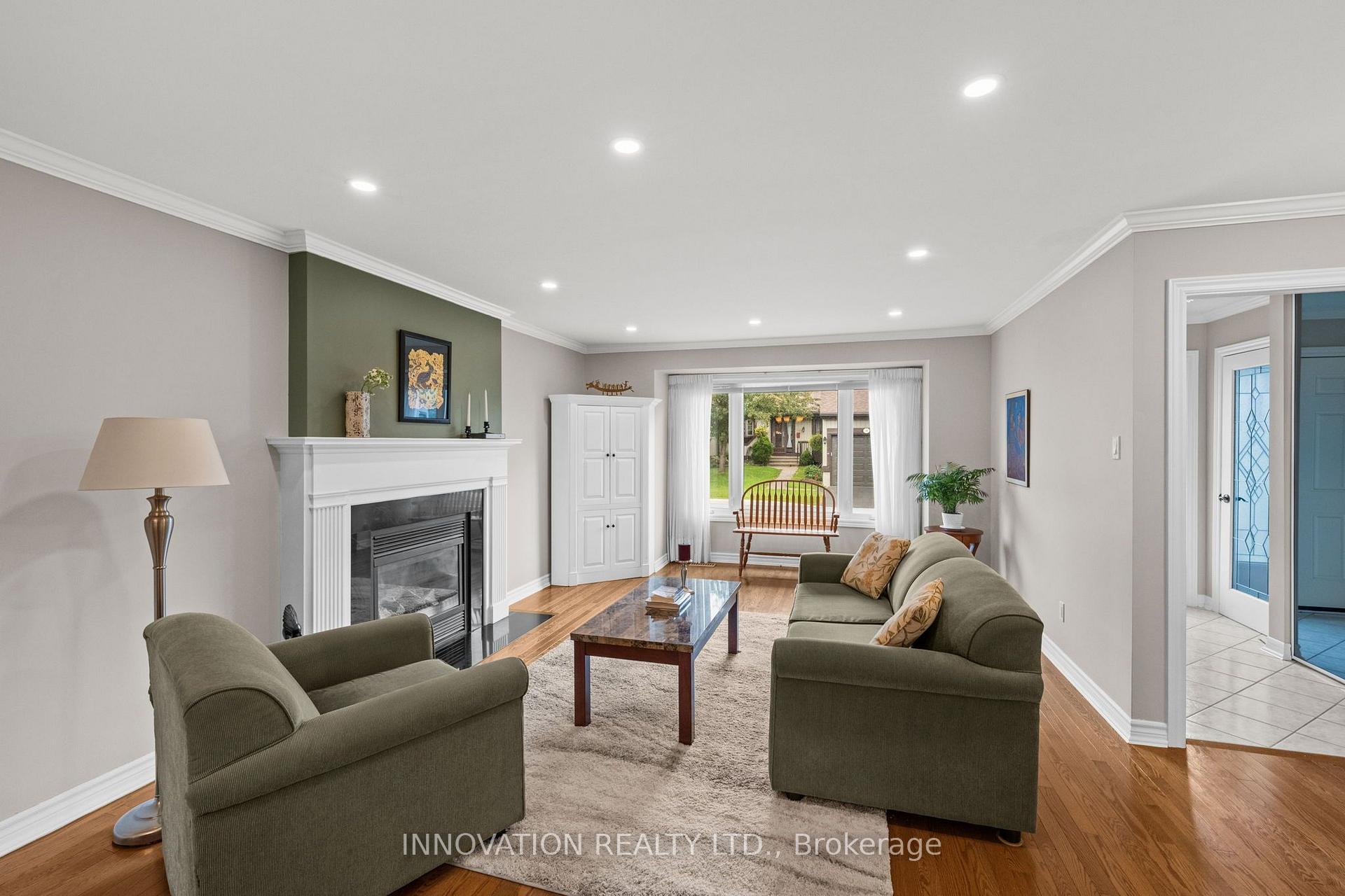 Photo 5 of 23 Glen Abbey Crescent, Ottawa, Stittsville (Central) — HOMEH
