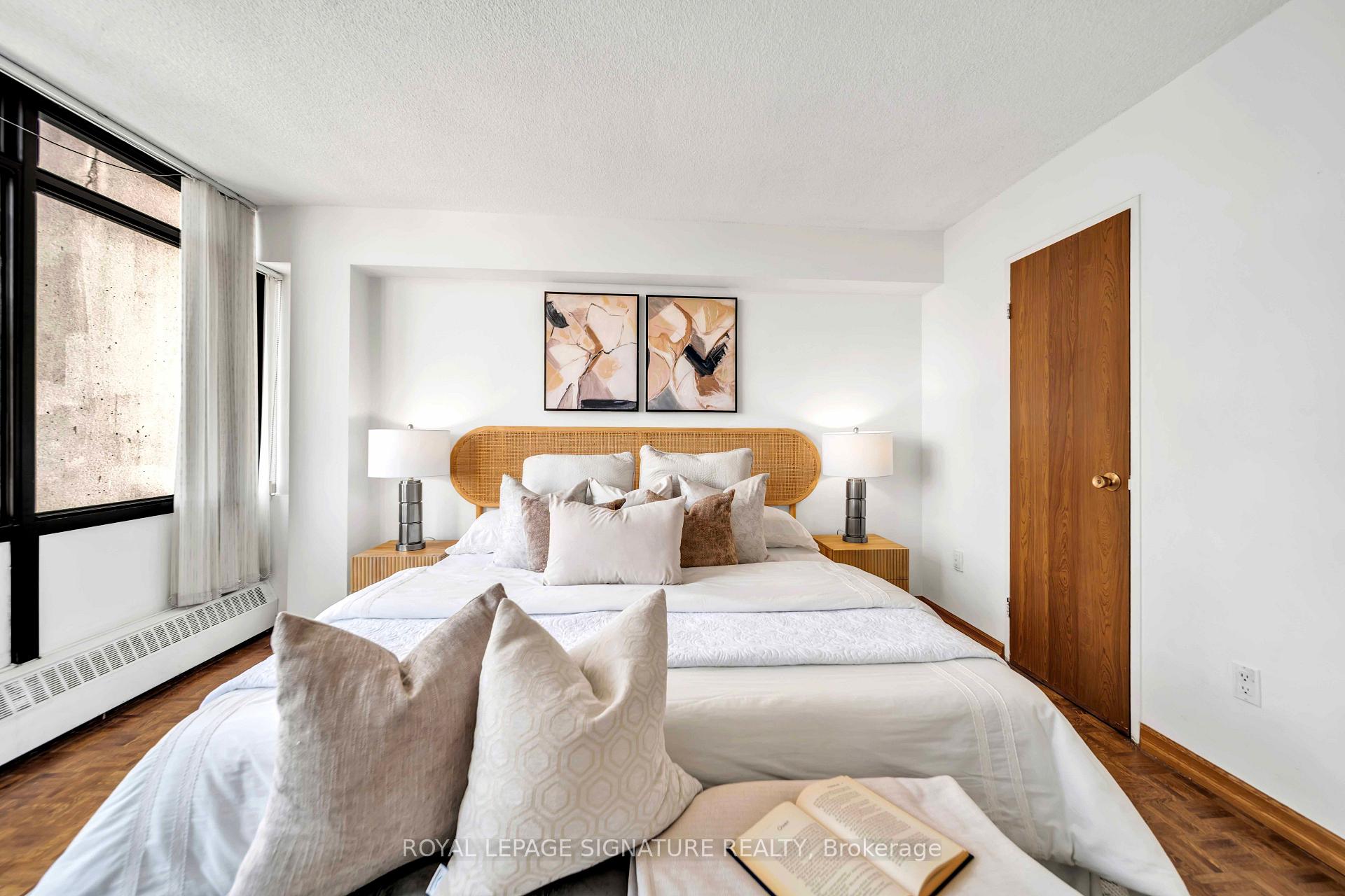 Photo 5 of Unit 1506, 3300 Don Mills Road, North York, Don Valley Village — HOMEH