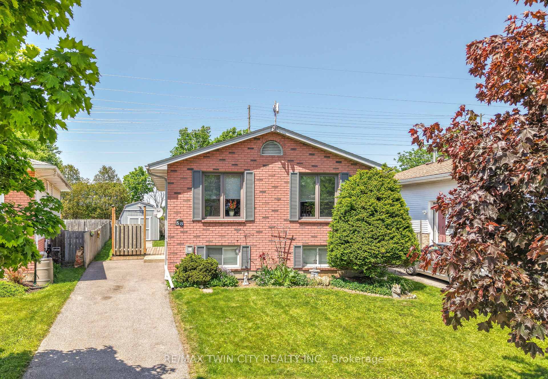Photo 1 of 58 Arbor Drive, Brantford, Lynden Hills — HOMEH