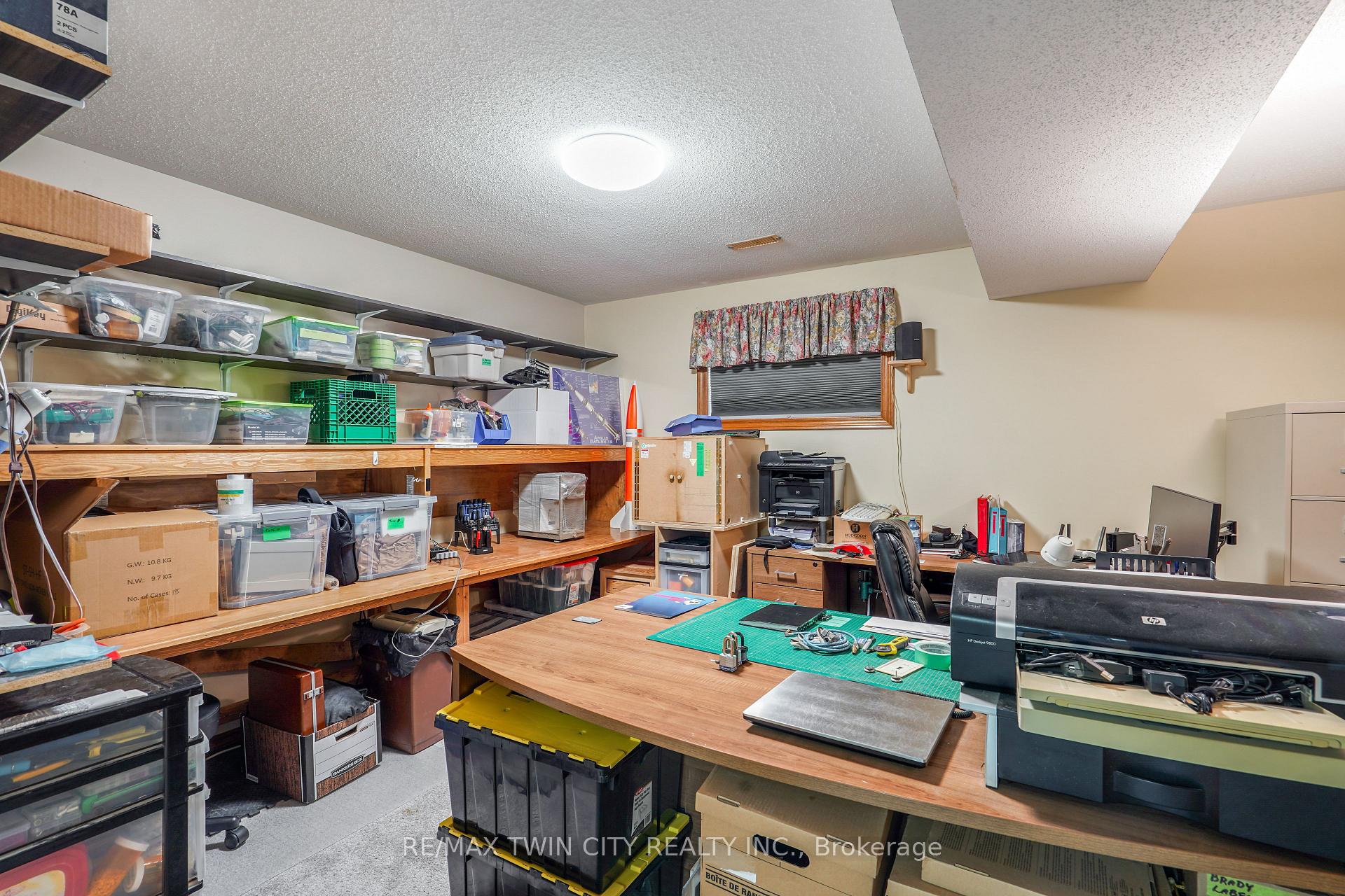 Photo 20 of 58 Arbor Drive, Brantford, Lynden Hills — HOMEH