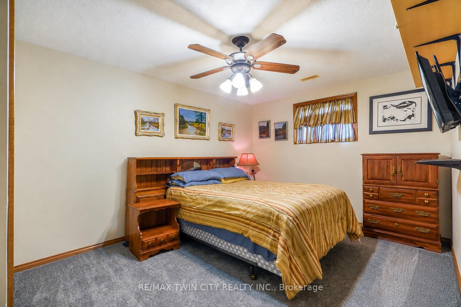 Photo 21 of 58 Arbor Drive, Brantford, Lynden Hills — HOMEH