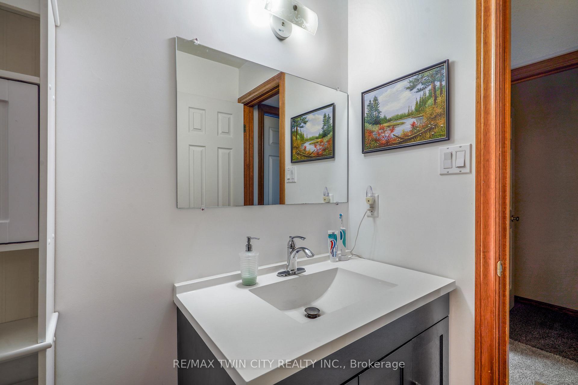 Photo 22 of 58 Arbor Drive, Brantford, Lynden Hills — HOMEH