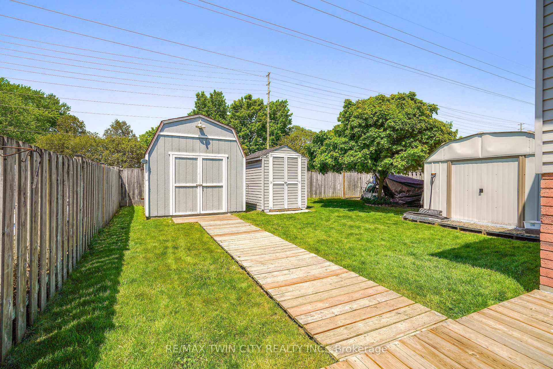 Photo 25 of 58 Arbor Drive, Brantford, Lynden Hills — HOMEH