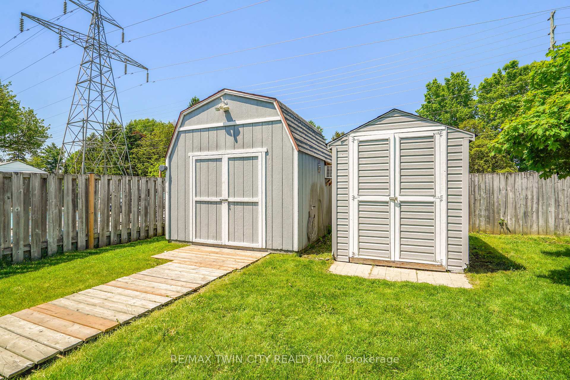 Photo 28 of 58 Arbor Drive, Brantford, Lynden Hills — HOMEH
