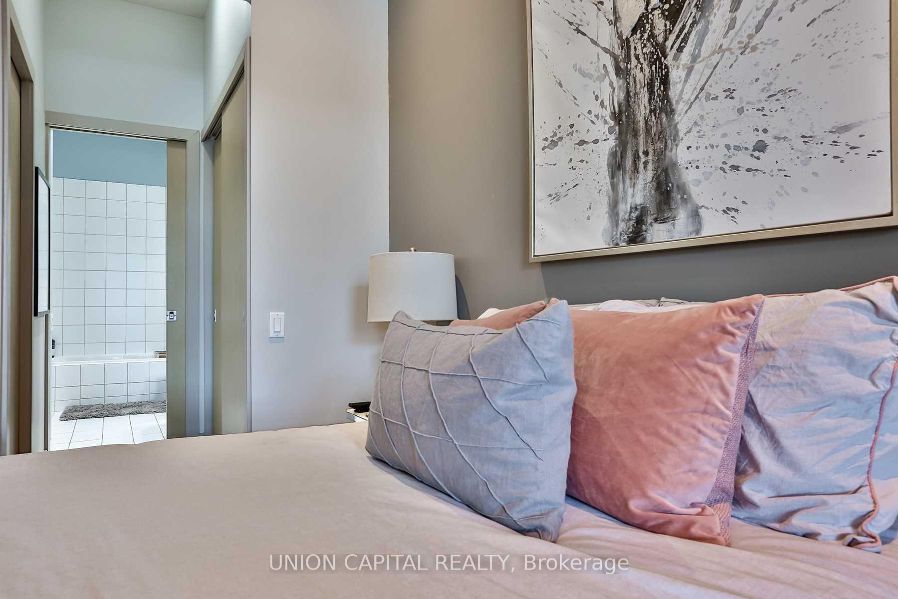 Photo 8 of Unit 708, 155 Dalhousie Street, Toronto, Church-Yonge Corridor — HOMEH