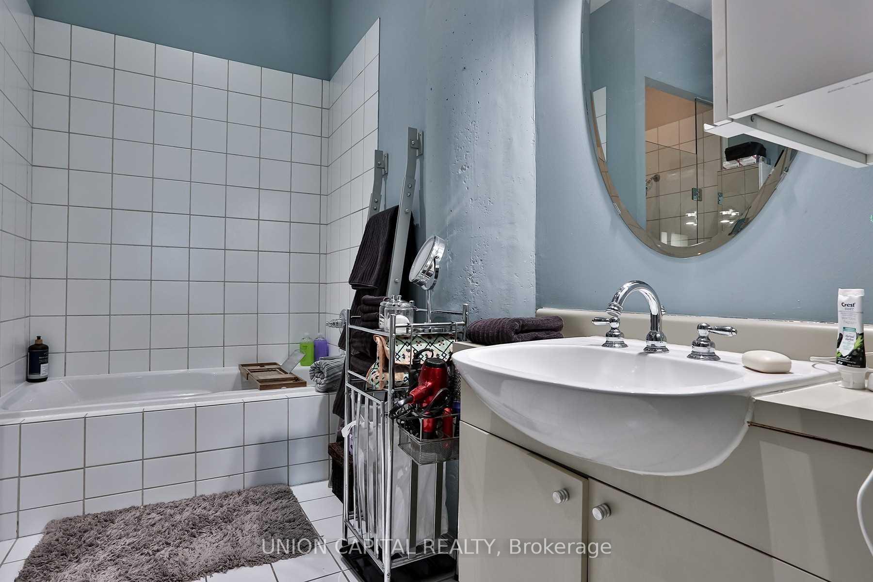 Photo 9 of Unit 708, 155 Dalhousie Street, Toronto, Church-Yonge Corridor — HOMEH