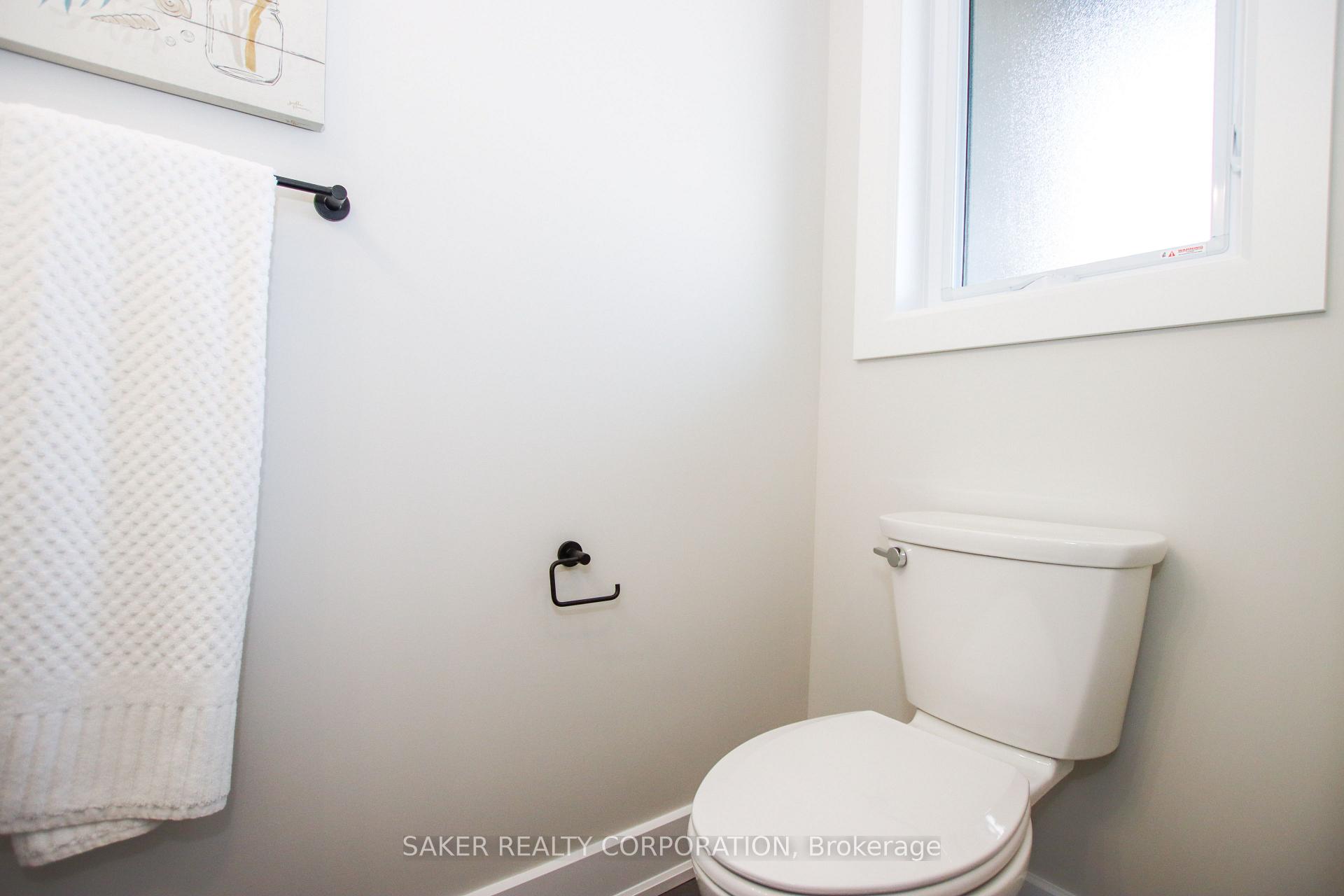Photo 4 of 575 Regent Street, Strathroy-Caradoc, Mount Brydges — HOMEH